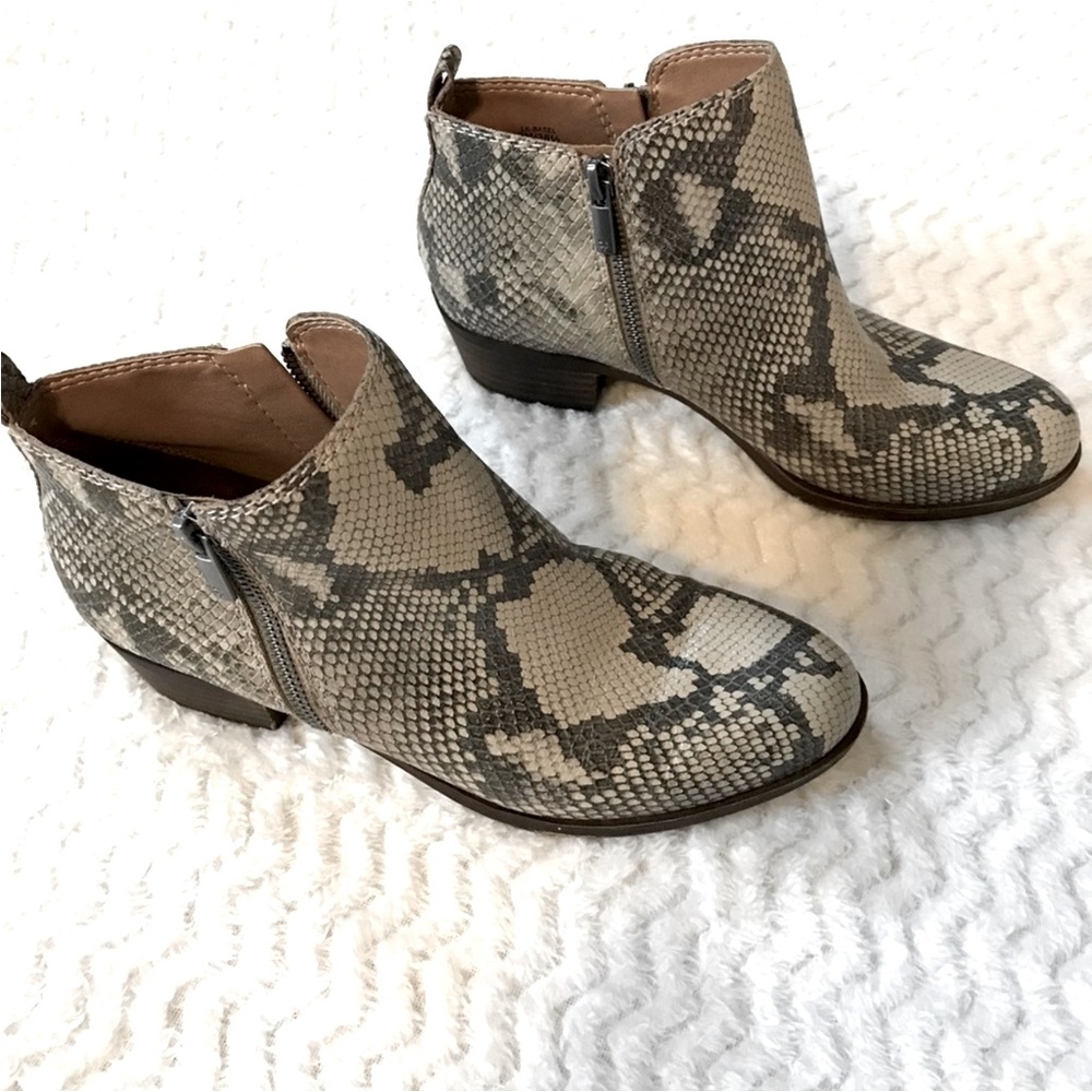 Lucky Brand Basel Snake Block Low Heel Fashion Zipper Ankle Booties